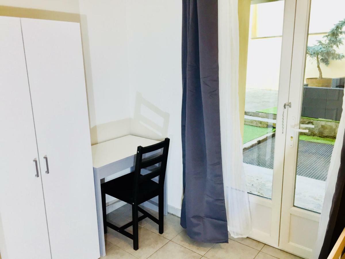 Villa Bigorra Lourdes Centre Le Sanctuaire La Grotte , Parking מראה חיצוני תמונה